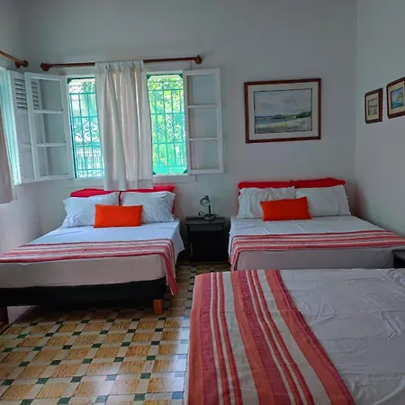 La Casa Azul Homestay