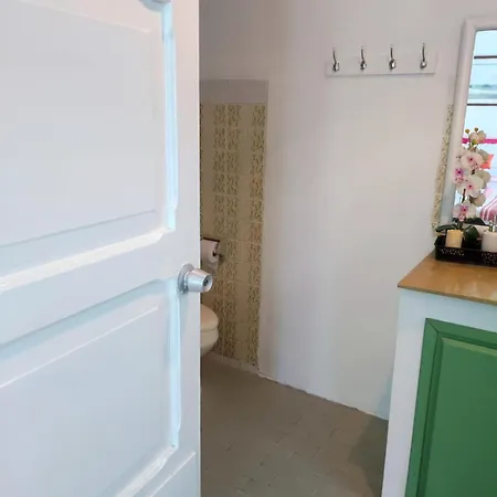 La Casa Azul Homestay *